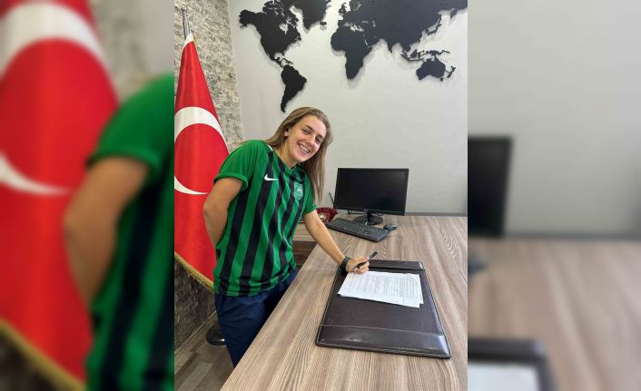 Bilecikspor Bayan Futbol Takımı’ndan 1. Lig’e transferler