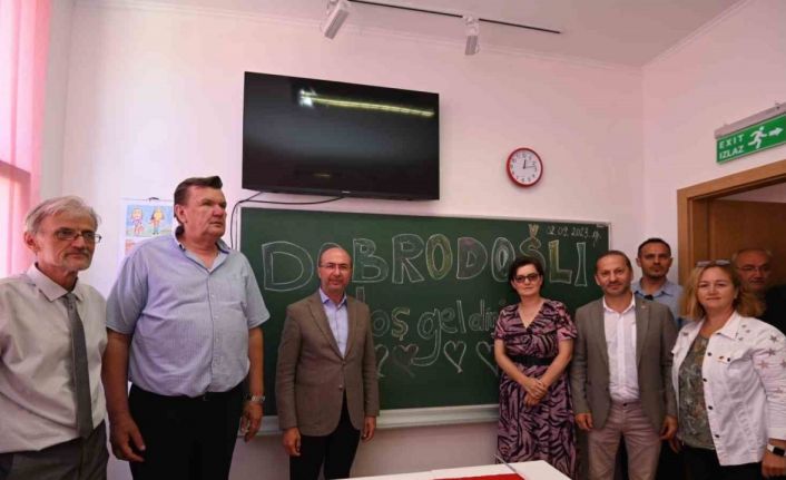 Bosna Hersek’e okul desteği