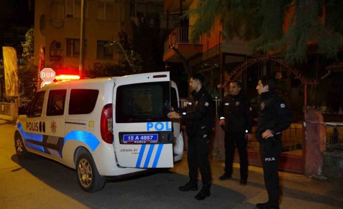 Burdur’da 1 yıl 8 ay hapis cezası ile aranan şahıs yakalandı