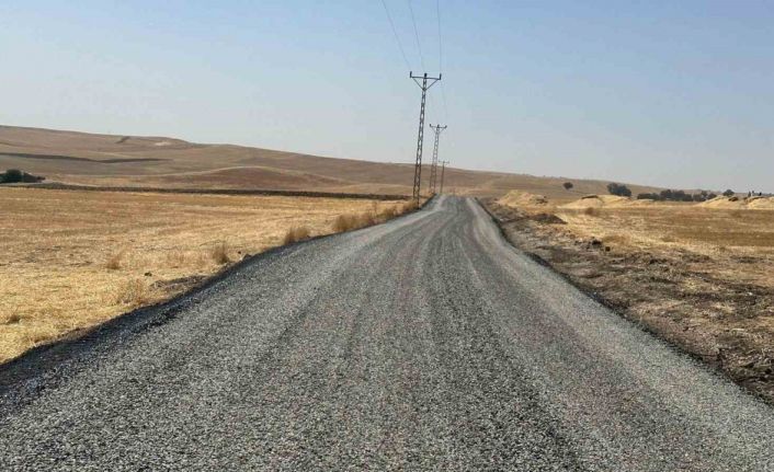 Büyükşehir Belediyesi, kırsal mahallelerde yol çalışmalarını sürüyor