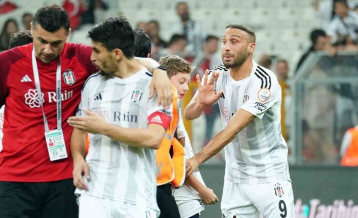 Cenk Tosun bu sezon Süper Lig’de ilk kez forma giydi