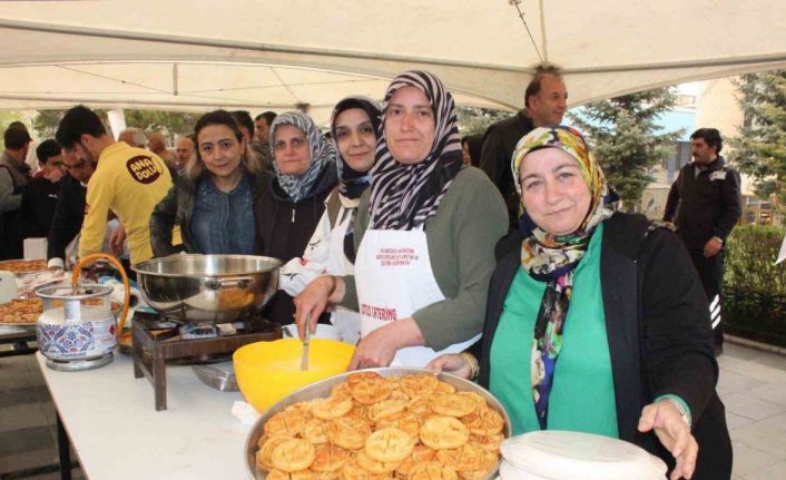 Coğrafi işaretli tüm yemekleri yapıyorlar