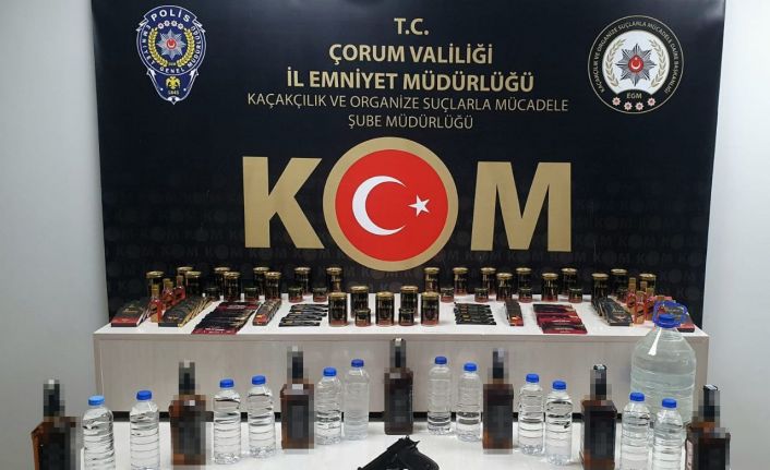 Çorum’da kaçak içki ve cinsel içerikli ürün ele geçirildi