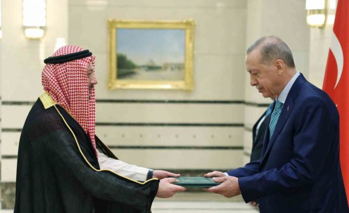 Cumhurbaşkanı Erdoğan, Suudi Arabistan Büyükelçisi Fahad Bin Assaad Bin A. Abualnasr’ı kabul etti