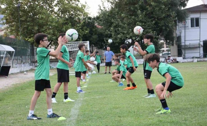 Denizlispor’un geleceği minikler, yeni sezona iddialı hazırlanıyor