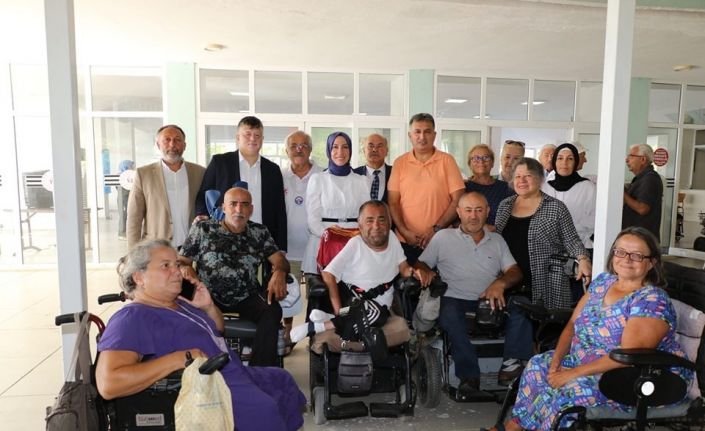 Efeler Gençlik Kampı, özel bireylere ev sahipliği yaptı