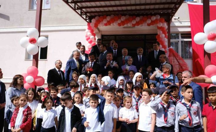 İlk ders zili çaldı, Erzincan’da 42 bin öğrenci ders başı yaptı