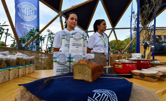 İzmirli markası 1. yaşını İEF’de kutluyor