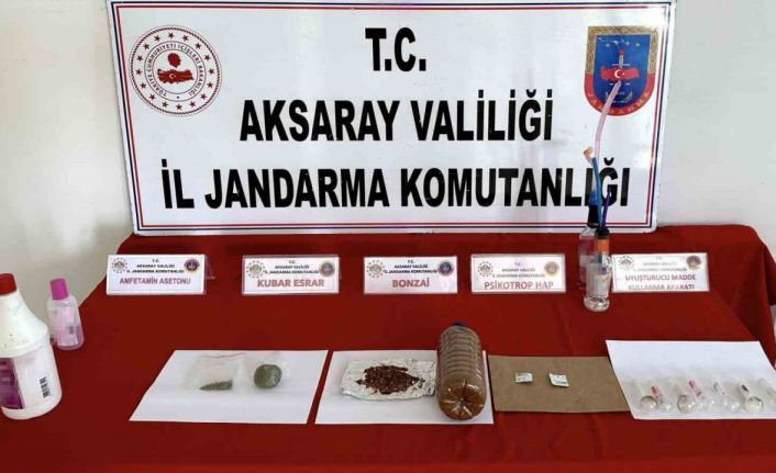 Jandarmadan uyuşturucu operasyonu: 3 tutuklama