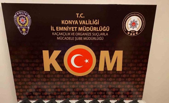 Kamp malzemeleri arasından çok sayıda ruhsatsız tabanca bulundu