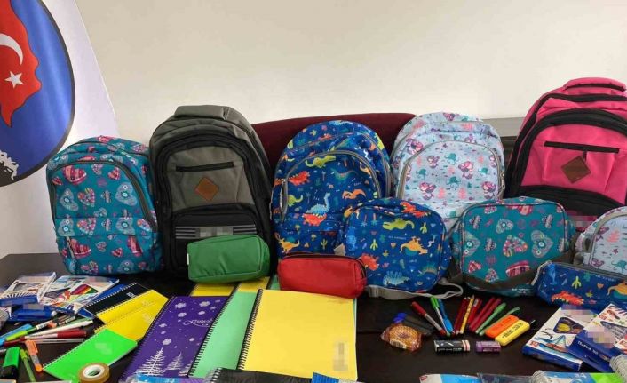 Kars Belediyesi’nden öğrencilere kırtasiye desteği