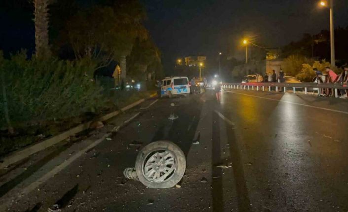 Kaza yapan sürücü aracı bırakıp kaçtı