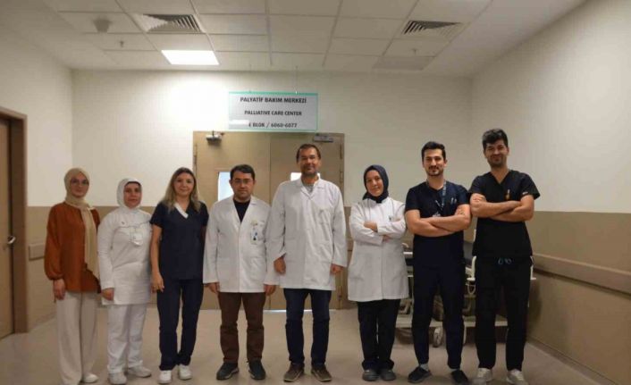 Kıbrıs Gazisi Arslan: "Kurşun yağmuruna tuttular, baktım ayakta duracak gibiyim, tekrar mevziiye döndüm"