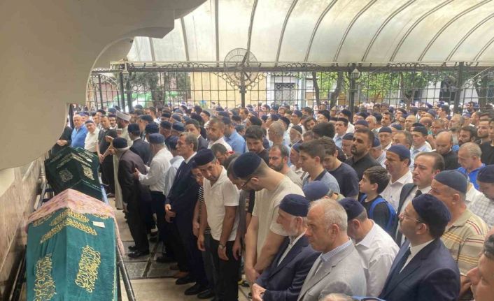 Kırklareli’nde selde hayatını kaybeden doktor ve eşi son yolculuğuna uğurlandı