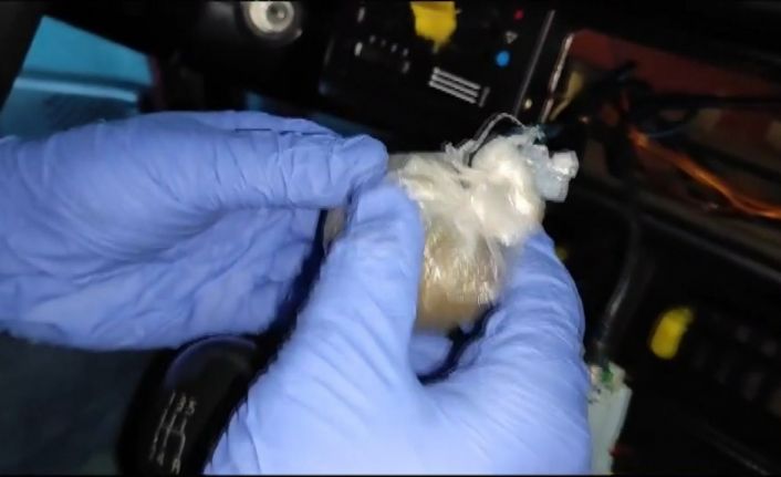 Kütahya Tavşanlı’da uyuşturucu ticareti yaptığı iddia edilen 2 kardeş tutuklandı