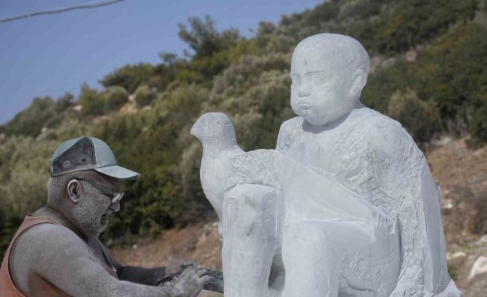 Neopolis’te mermer bloklar şekillenmeye başladı