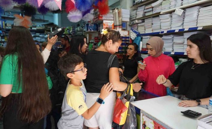 Okullar açıldı, kırtasiyelerde hareketlilik arttı