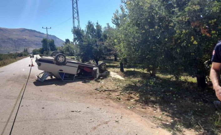 Polisin "dur" ihtarına uymayan otomobil takla attı