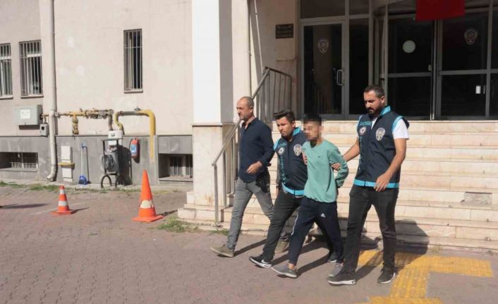 Sahte altınla alışveriş yapıp 24 kişiyi dolandırdı