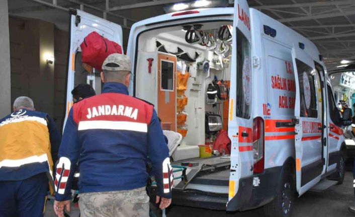 Şanlıurfa’da kamyonetin altında kalan bebek hayatını kaybetti