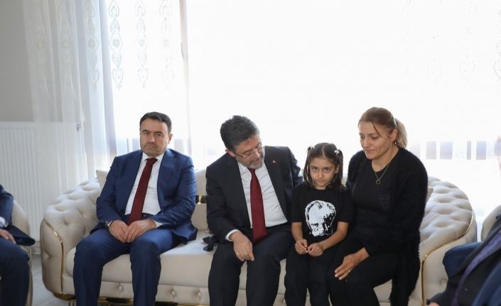 Şehit Orman İşletme Şefi Murat Yıldırım’ın ailesine taziye ziyaretinde bulundu