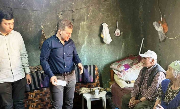 Simav Kaymakamı Karaloğlu, köy gezilerinde sorunları yerinde dinliyor