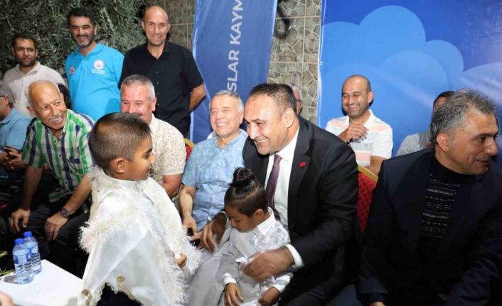 Toroslar’da Roman çocukları toplu sünnet oldu