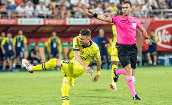 Trendyol Süper Lig: Corendon Alanyaspor: 0 - Fenerbahçe: 1 (Maç sonucu)