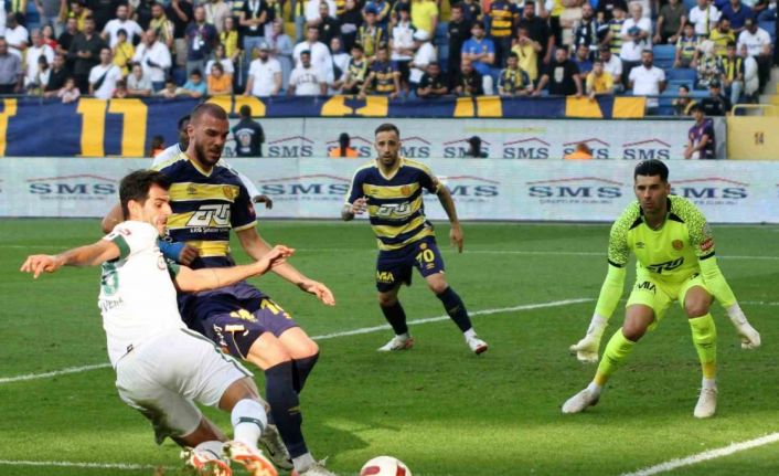 Trendyol Süper Lig: MKE Ankaragücü: 1 - Konyaspor: 1 (İlk yarı)