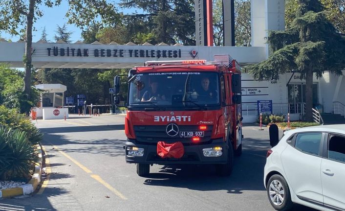 TÜBİTAK’ta solvent tankında parlama sonrası yangın