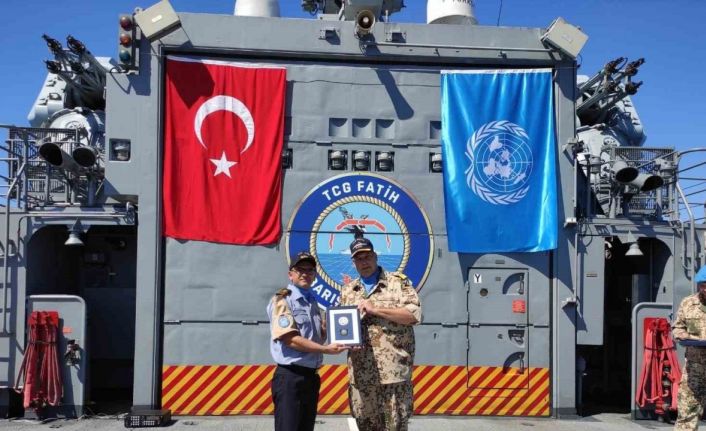UNIFIL Deniz Görev Kuvveti Komutanı, TCG FATİH gemisini ziyaret etti