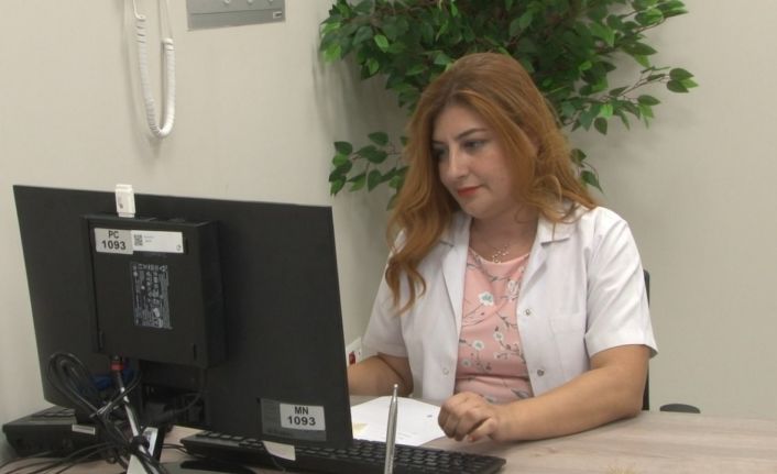 Uzm. Dr. Aynal: "B12 vitamini eksikliğinin Alzheimer hastalığına sebep olduğu doğru bir yaklaşım değil”