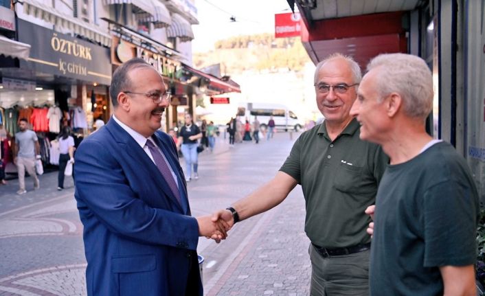 Vali Canbolat, çarşı esnafıyla bir araya geldi