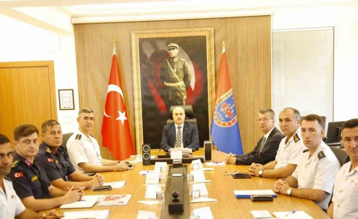 Vali Dağlıdan, huzur ve güvende kararlılık vurgusu