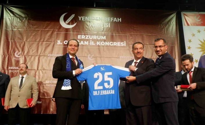 Yeniden Refah Partisi Genel Başkanı Erbakan, Erzurum’da Orta Vadeli Programı eleştirdi