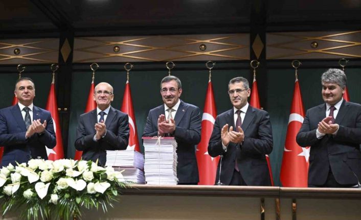 Cumhurbaşkanı Yardımcısı Yılmaz: “2023 yılının genelinde ekonomik büyümemizin yüzde 4,4 olarak gerçeklemesini öngörüyoruz”