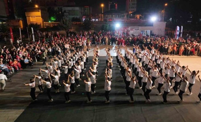 Seyhan’da Cumhuriyet Bayramı coşkusu