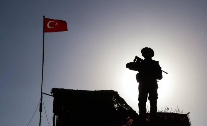 Hudut Kartalları yasa dışı yollarla sınırları geçmeye çalışan 46 kişiyi yakaladı