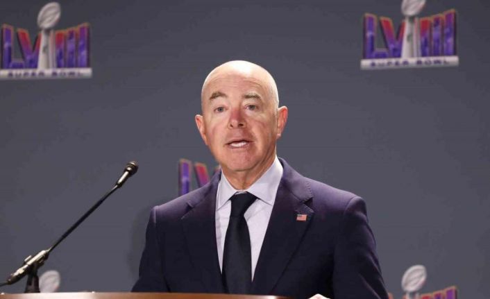 ABD İç Güvenlik Bakanı Mayorkas hakkındaki azil maddeleri kabul edildi