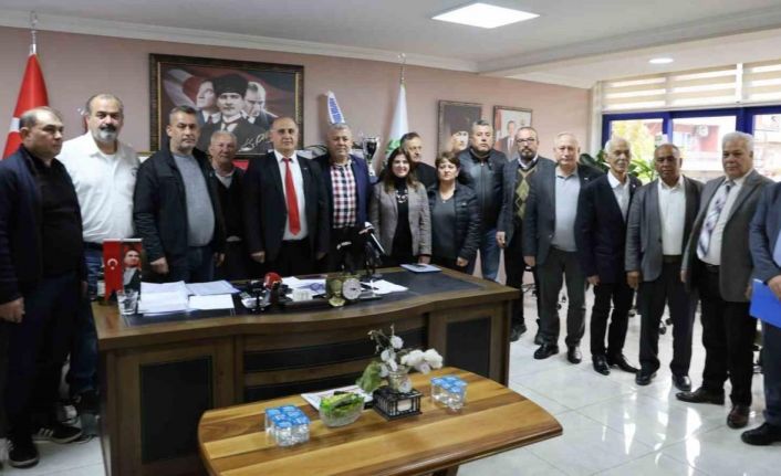 Esnaf ve sanatkarın borcunu sıfırlayan İncirliova Belediyesi’ne oda başkanlarından teşekkür