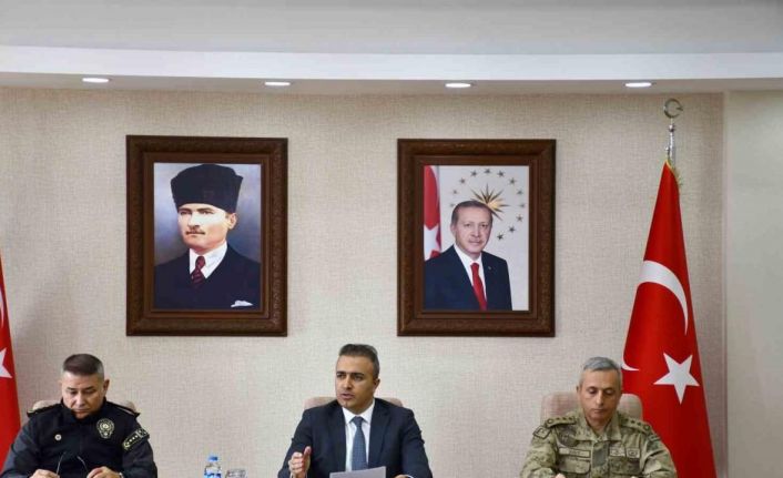 Ardahan Valisi Çiçek, 2023 ile 2024’ün ilk 2 ayındaki asayiş verilerini paylaştı