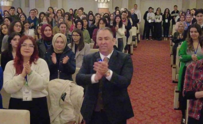 Cumhurbaşkanı Erdoğan’ın bağımlılıkla mücadele çalışmalarına iş insanı Hasan Yıldız’dan tam destek