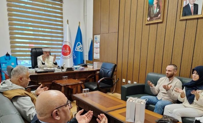 Eskişehir’de müslüman olan Nicolai ve Maria Arif Davud ve Meryem isimlerini aldılar