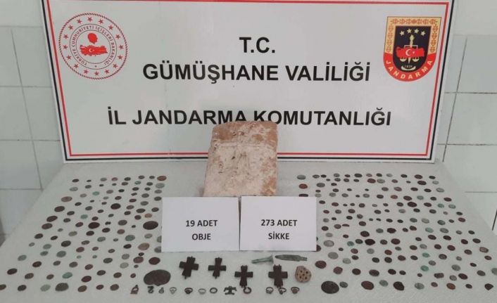 Gümüşhane’de tarihi eser kaçakçılarına ağır darbe, yüzlerce tarihi eser ele geçirildi