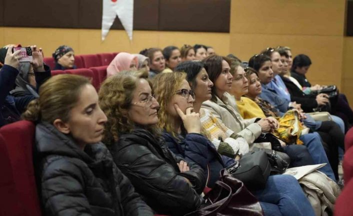 Kadın Hastalıkları ve Doğum Uzmanı Op. Dr. Şengör: "HPV aşısı, rahim ağzı kanseri için koruyucu"