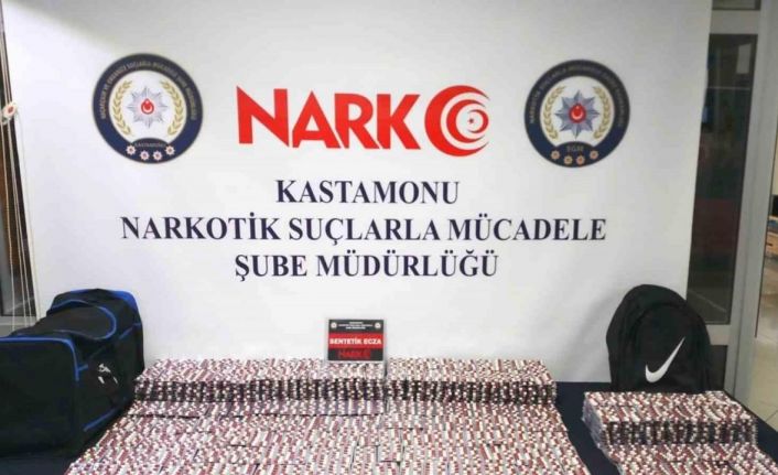Kastamonu’da 11 bin 392 reçeteye tabii hap ele geçirildi: 2 gözaltı