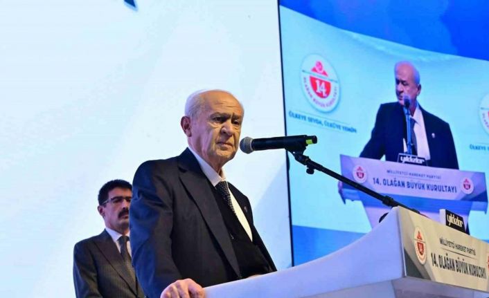 MHP Genel Başkanı Devlet Bahçeli’den Erdoğan’a: "Ayrılamazsın, Türk milletini yalnız bırakamazsın. Cumhur İttifakı olarak yanındayız, beraberindeyiz"