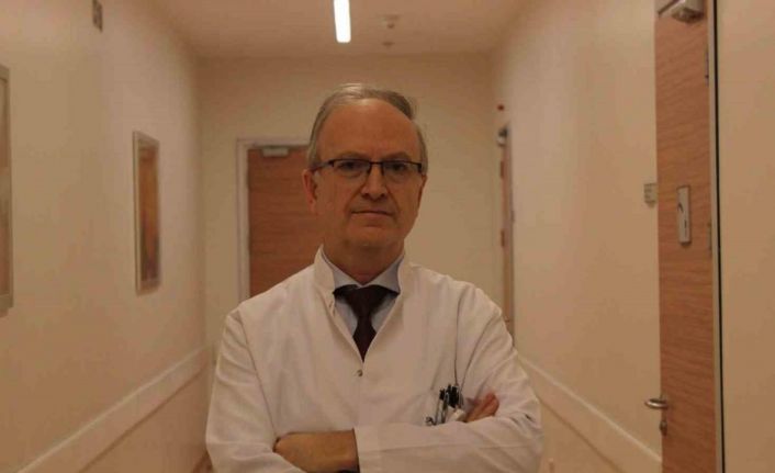 Prof. Dr. Bünyamin Kaplan: “Kolon kanserinden korunmada beslenme çok önemli”