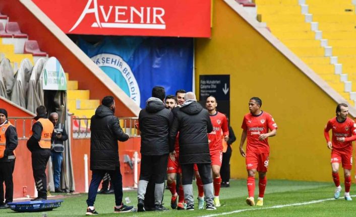 Trendyol Süper Lig: Kayserispor: 0 - Hatayspor: 1 (Maç devam ediyor)