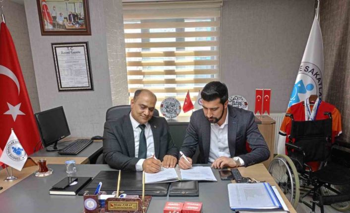 İşitme cihazları şirketi, Sakatlar Derneği Üyelerine destek için özel bir kampanya başlattı
